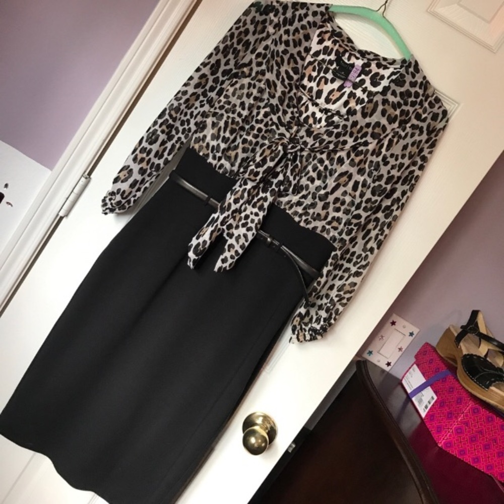 EUC WHBM Belted dress