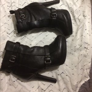 *Vera wang* high heel boots