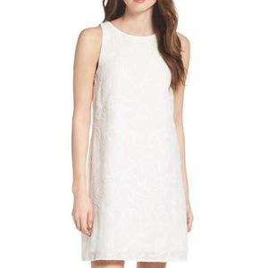 🏷NWT Betsey Johnson Clipped Jacquard Shift Dress