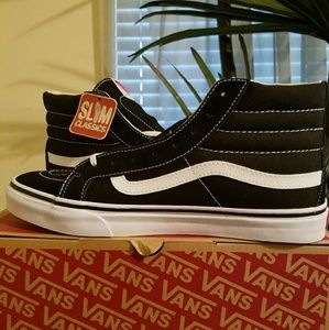 Sk8-Hi Black Vans