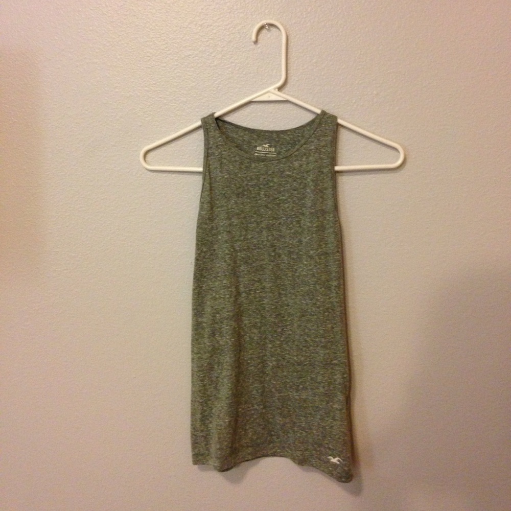 Hollister must-have collection tank top