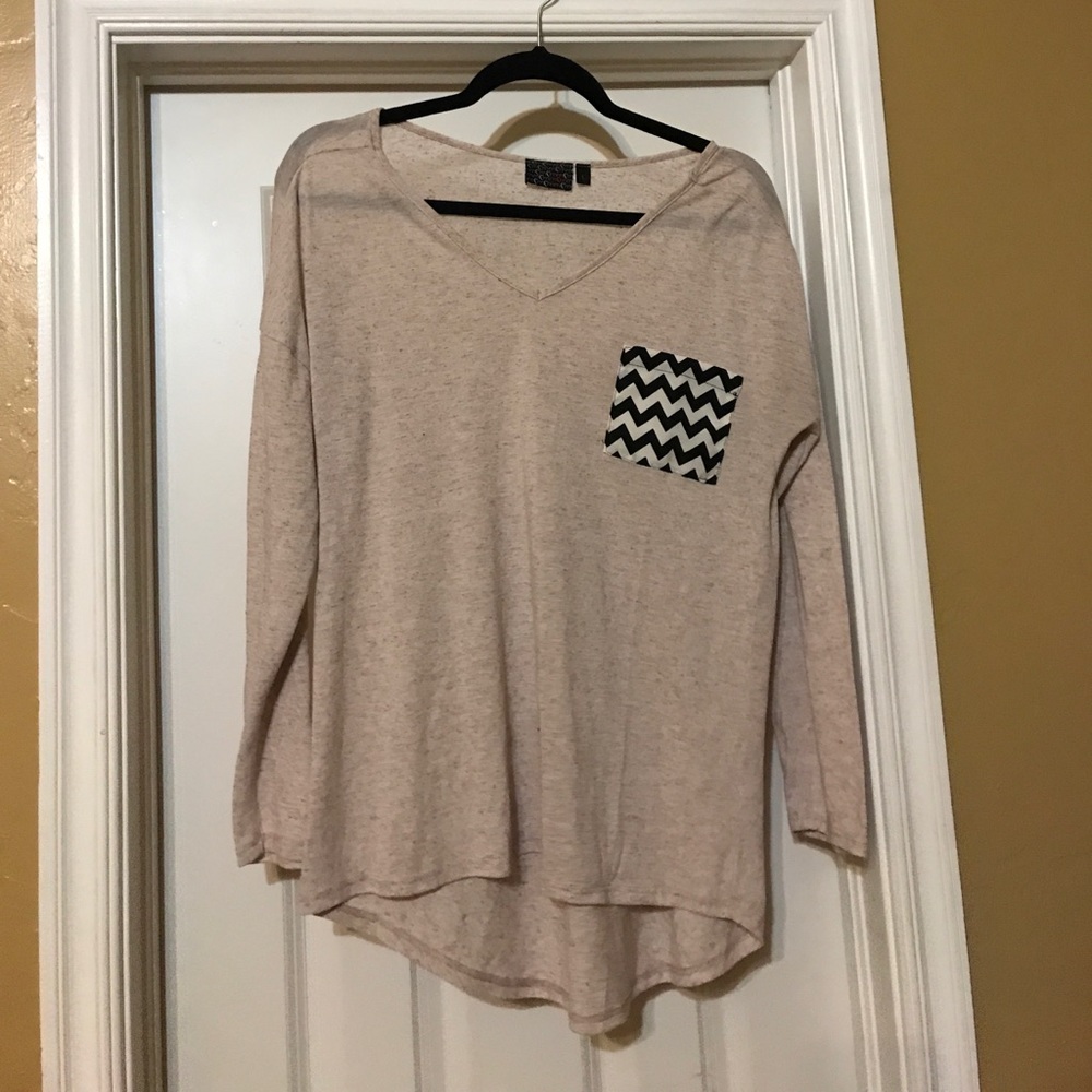 Cute, long sleeve top!