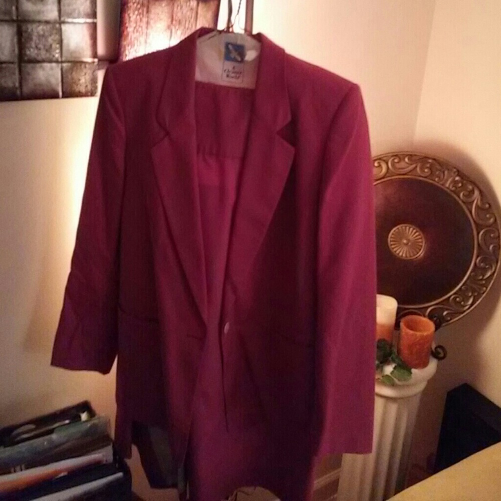 Ladies suit