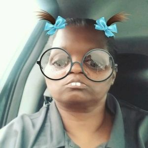 Meet your Posher, Tomeshia