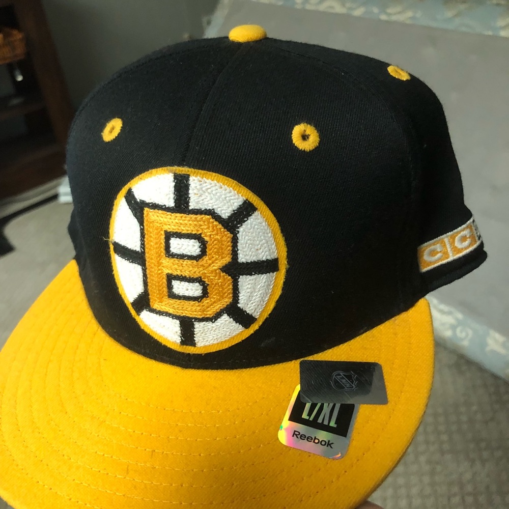 Boston Bruins fitted cap