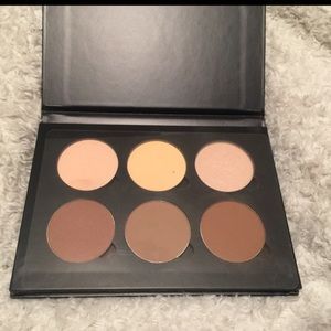 Anastasia contour