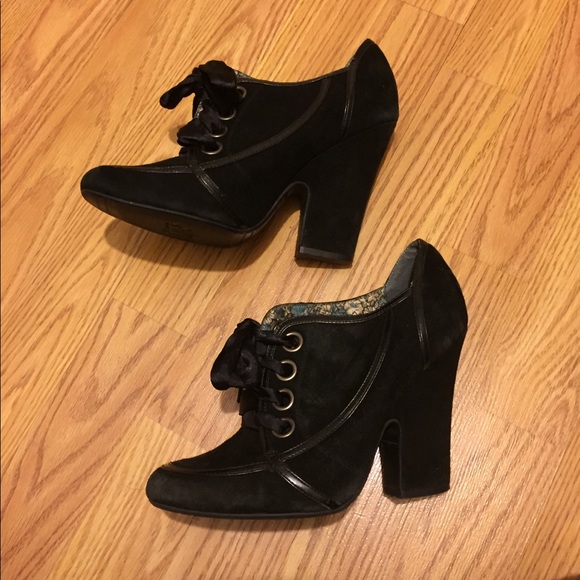 Victorian style shoes - Picture 2 of 6