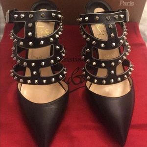 Louboutin size 39.5 Tchicaboum in black & silver