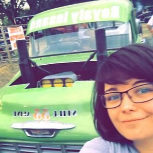 Meet your Posher, Toria