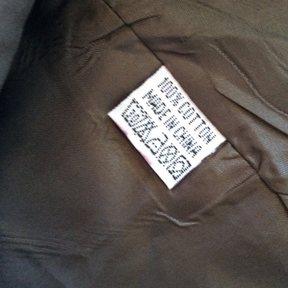 ♦️SOLD‼️Elizabeth Gillett Military Green Cape - Picture 6 of 8