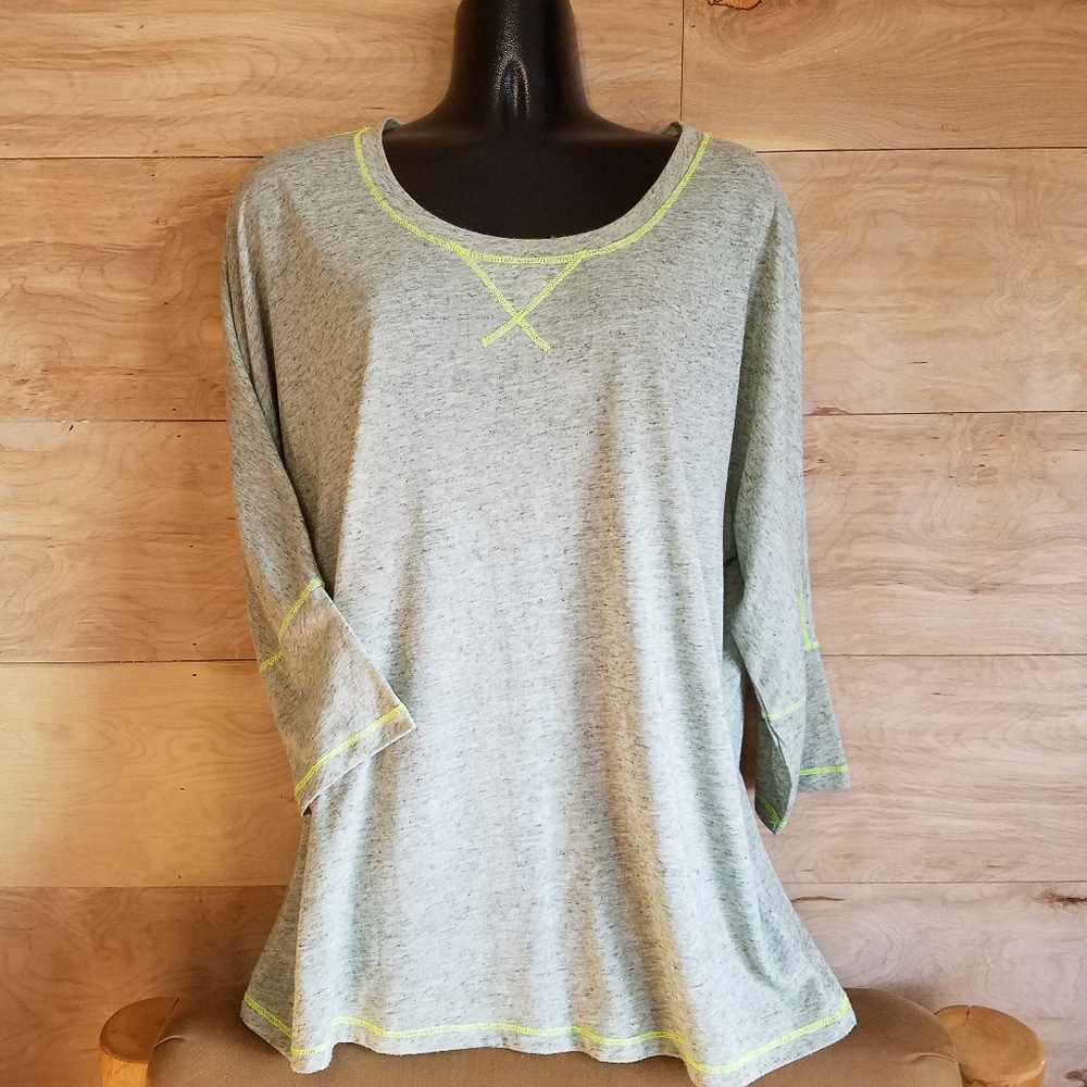 Signature Studio Dolman 3/4 Sleeve Gray Top - Sz L