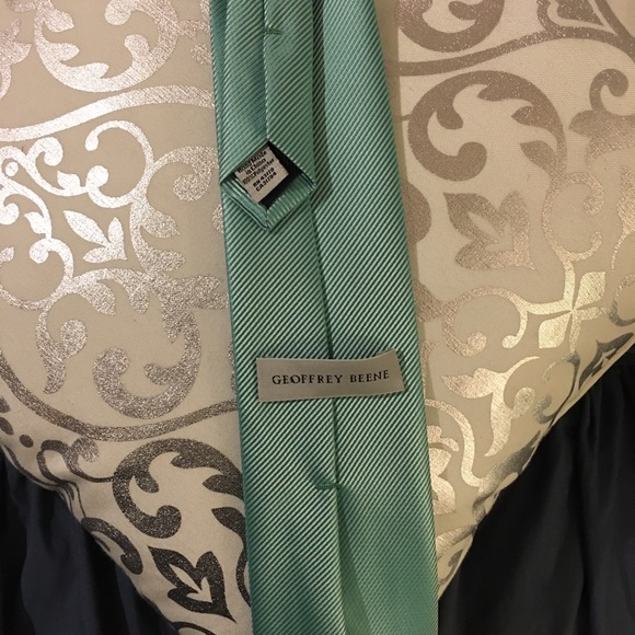 Men’s mint green color tie - Picture 2 of 2
