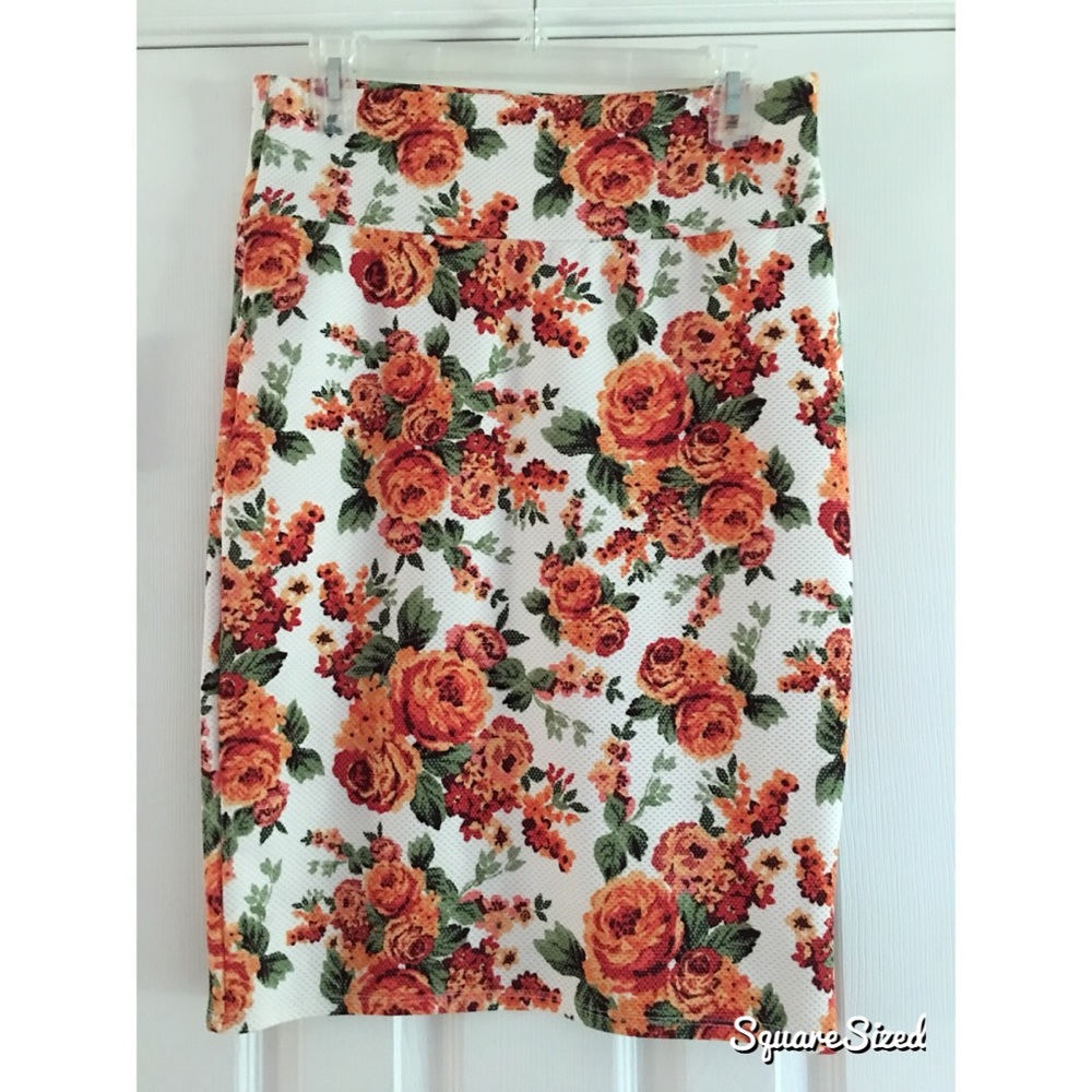Lularoe vintage floral Cassie M