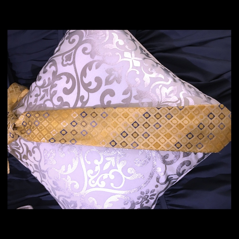 Men’s MICHAEL Kors tie