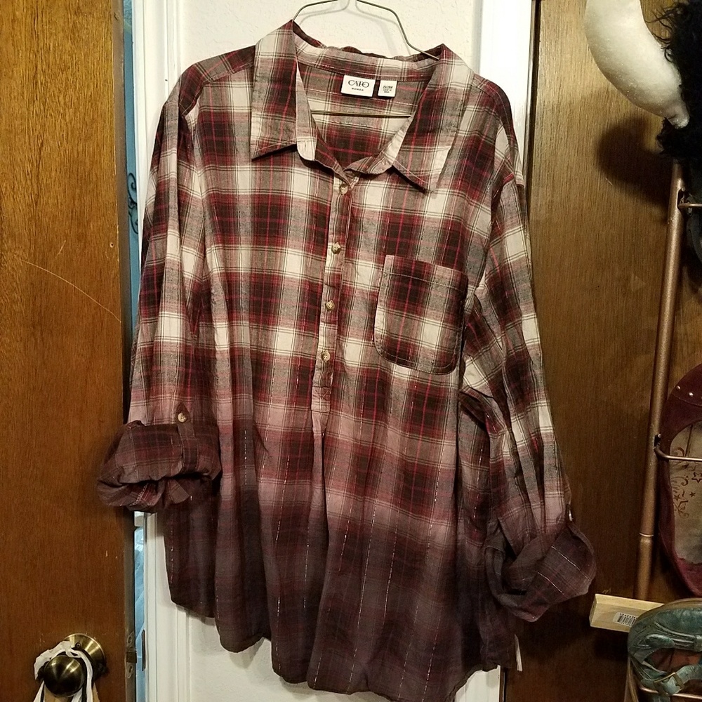 Us size plaid shirt, great for fall
