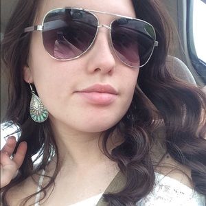 Meet your Posher, Miranda