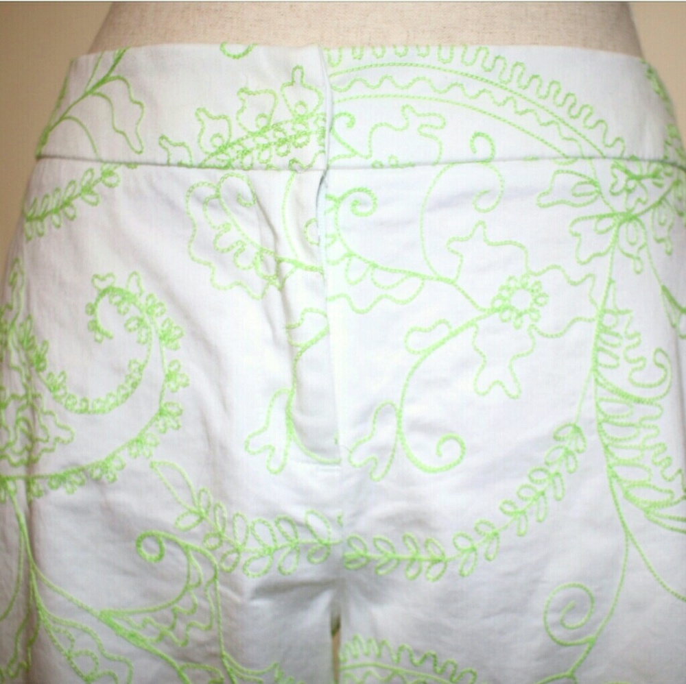 Harold's White Paisley Embroidered Ankle Pants - Picture 3 of 8