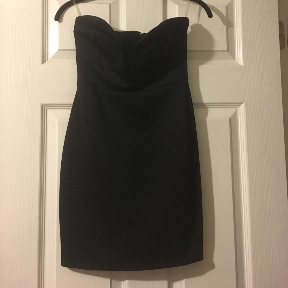 Black strapless bodycon deep V mini dress