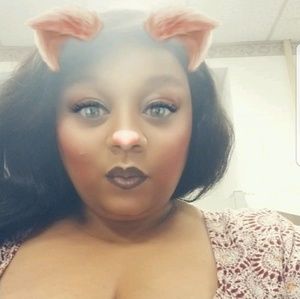 Meet your Posher, Tiffany