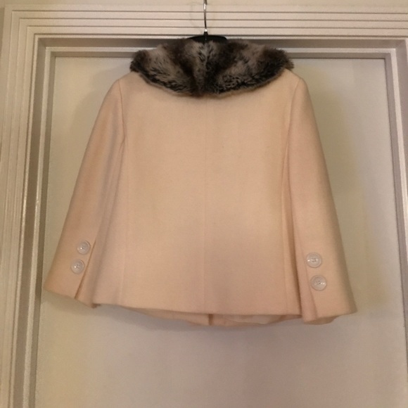 Great jacket with fur collar. - Picture 2 of 2