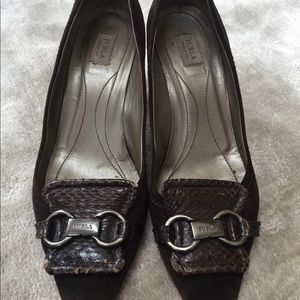 Furla brown suede pumps