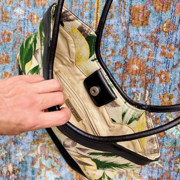 Tropical Palm Loop Purse - Picture 4 of 7