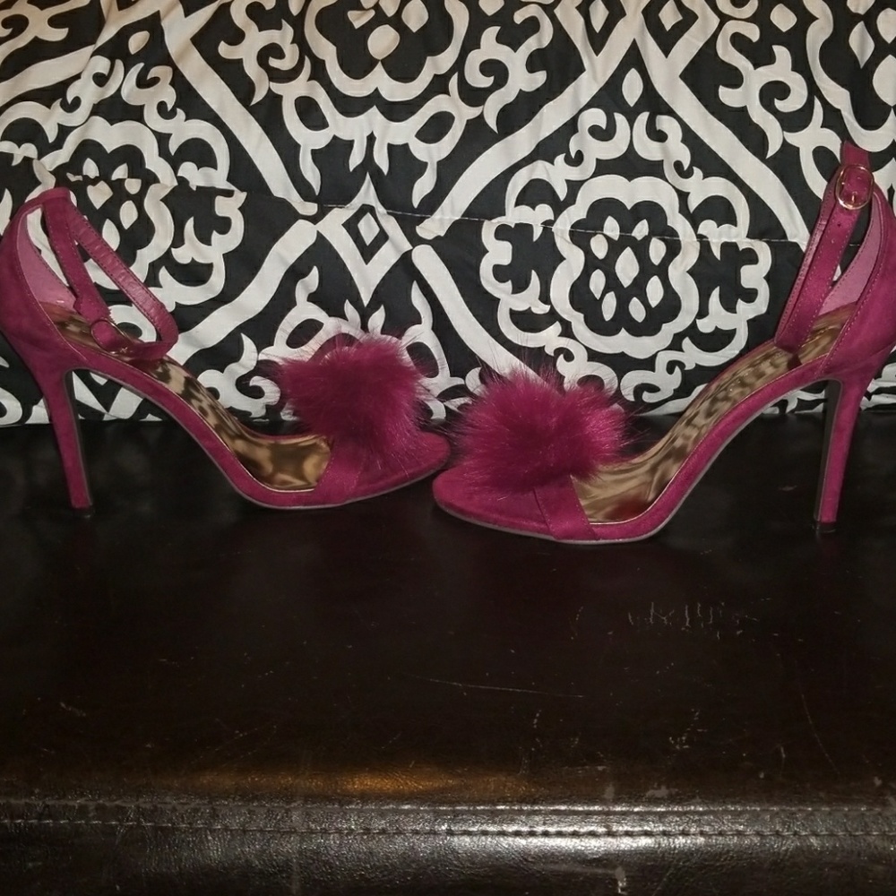 Shoes - Picture 4 of 4