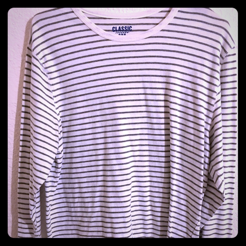 Men’s long sleeve old navy shirt