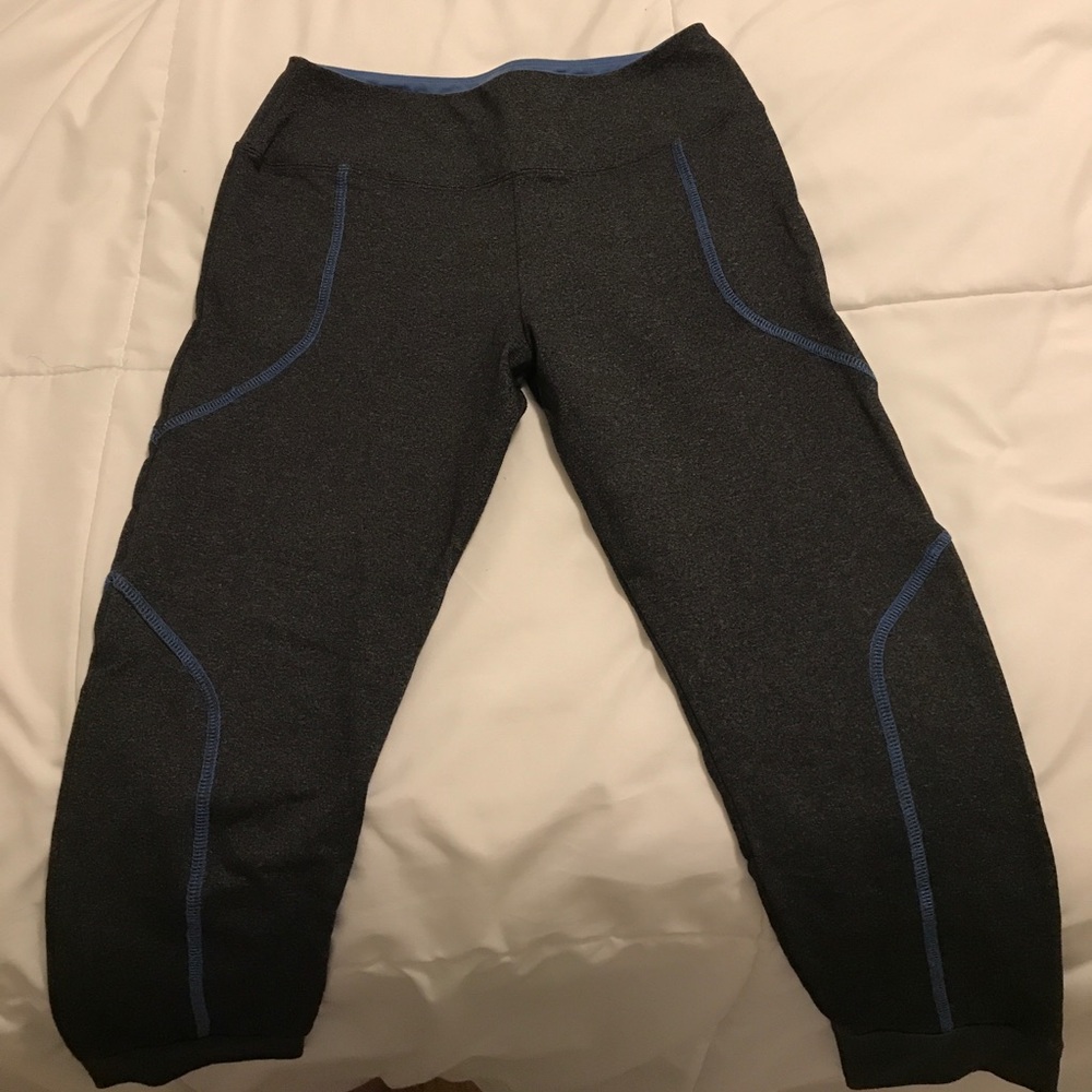 Capri Exercise Pants - Picture 4 of 7