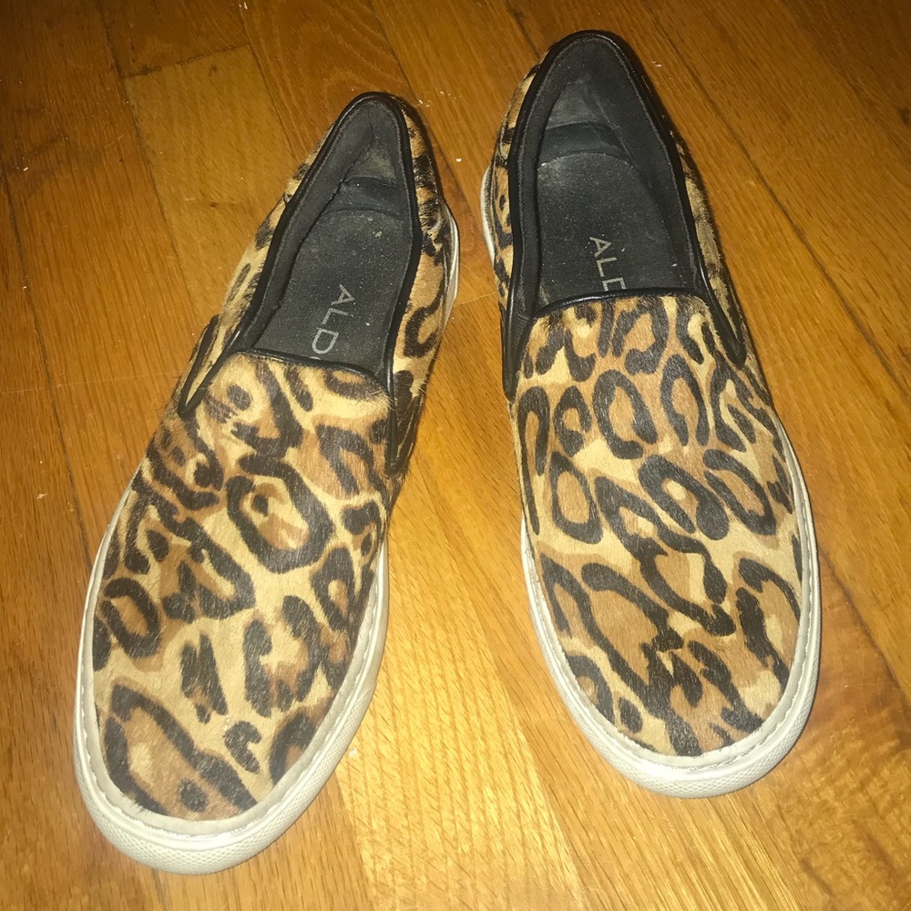 Slip on sneakers