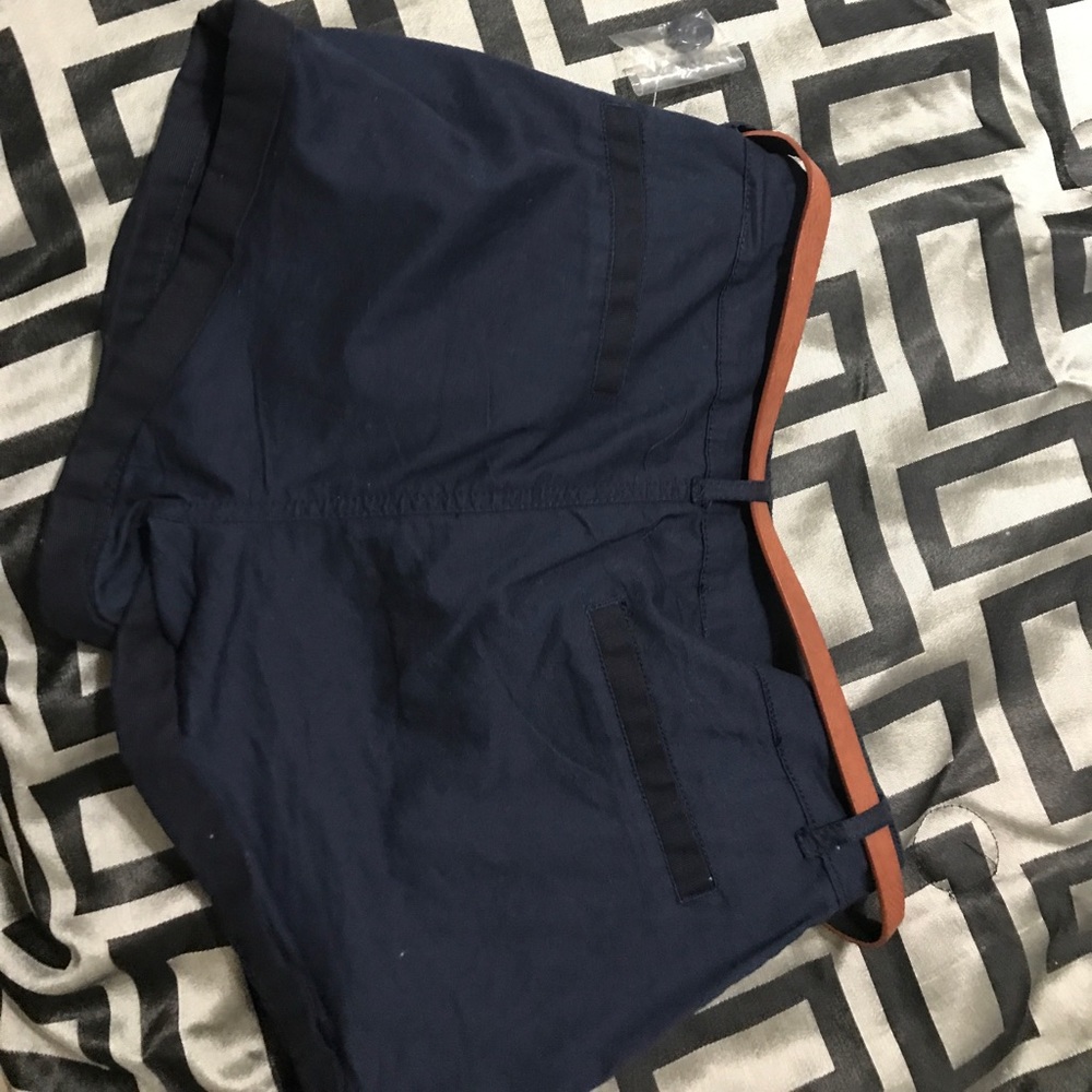 Shorts - Picture 2 of 2