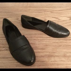 VINCE Mason Snake Embossed Leather Flats