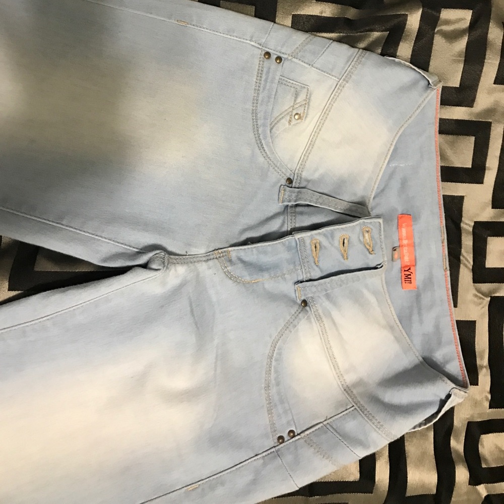 Jeans - Picture 2 of 3