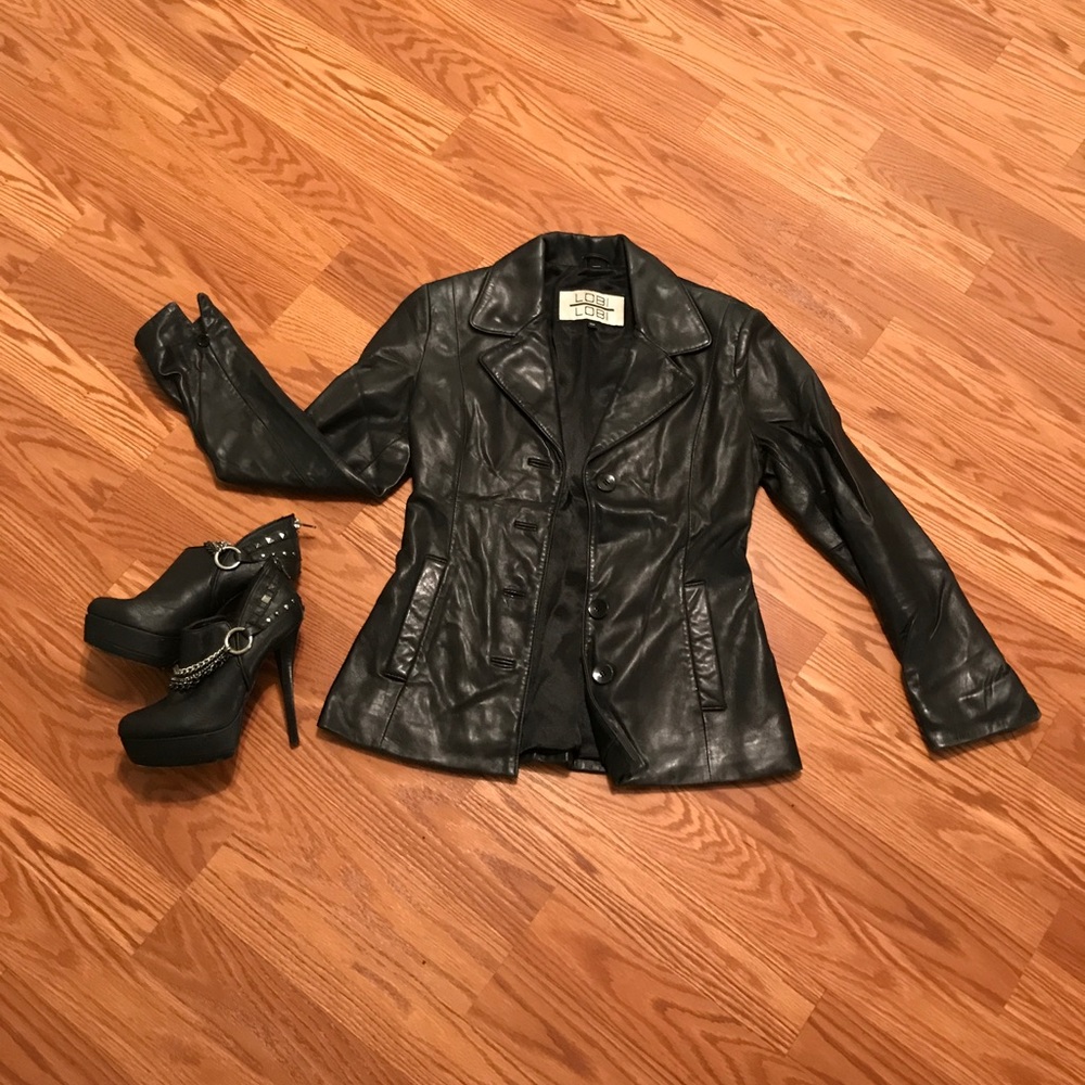 !🎩 Vintage Leather jacket