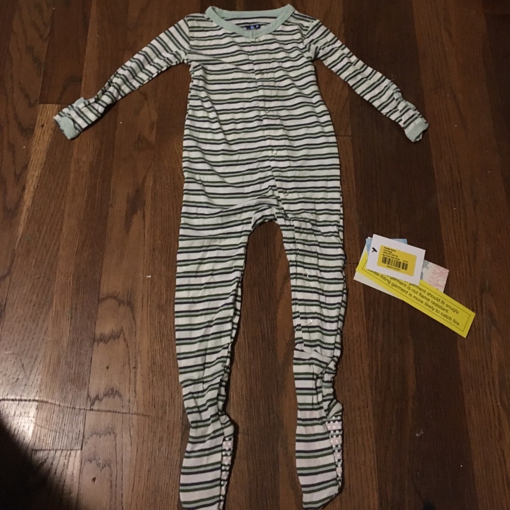 Boy fresh water stripe footies