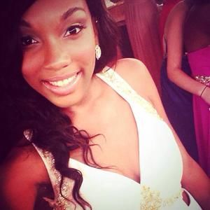 Meet your Posher, Sabrina