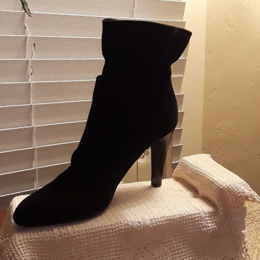 Ladies Via Spiga size 10 M