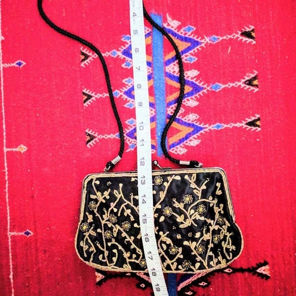 Vintage Style Purse w/Gold Beading - Picture 4 of 7