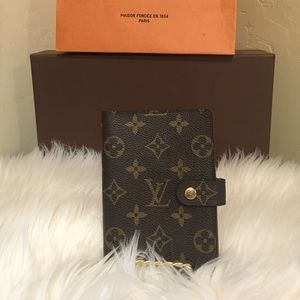 Authentic LV Agenda PM