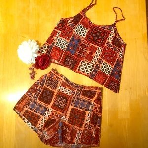 Mudd Red Tribal Crop Top & Shorts 2 pc Set SZ M