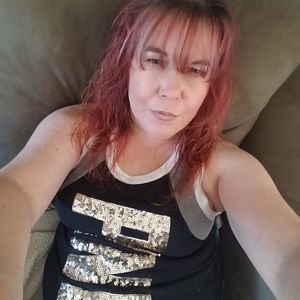 Meet your Posher, Dena