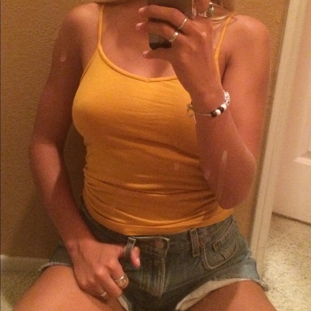 🌵SOLD🌵 Mustard yellow tank