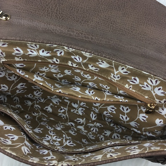 Woven Clutch with Chain Strap - Picture 8 of 8