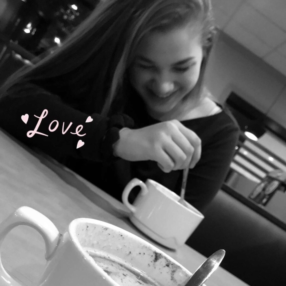 Meet your Posher, Isabel