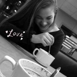 Meet your Posher, Isabel