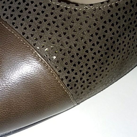 💥FANCEY SALVATORE FERROGAMO SHOES 💞💞 - Picture 6 of 7