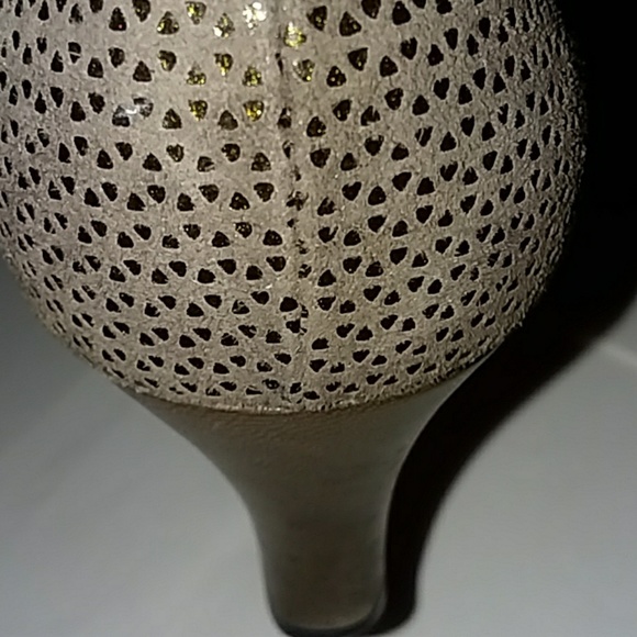 💥FANCEY SALVATORE FERROGAMO SHOES 💞💞 - Picture 7 of 7