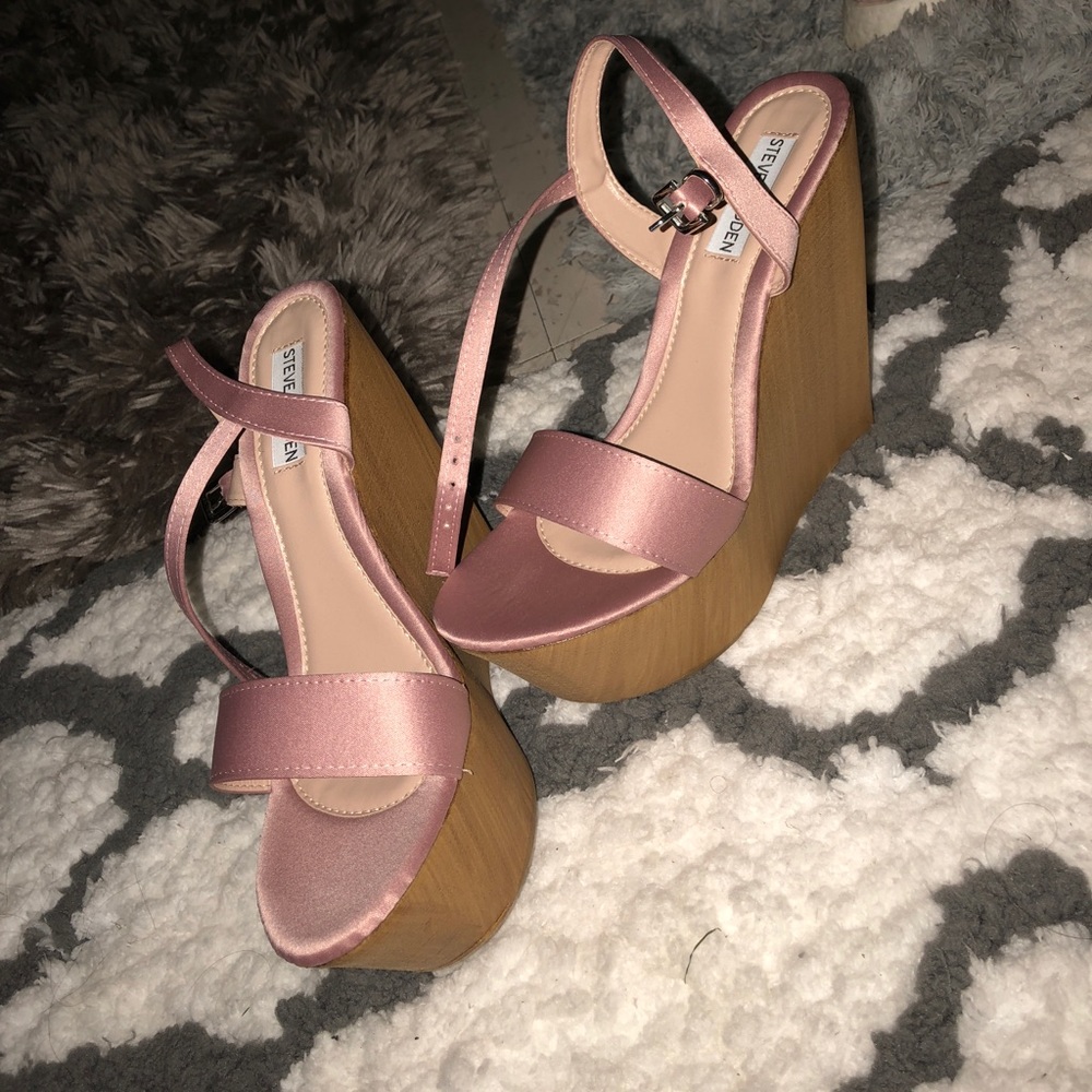 Steve Madden Wedges