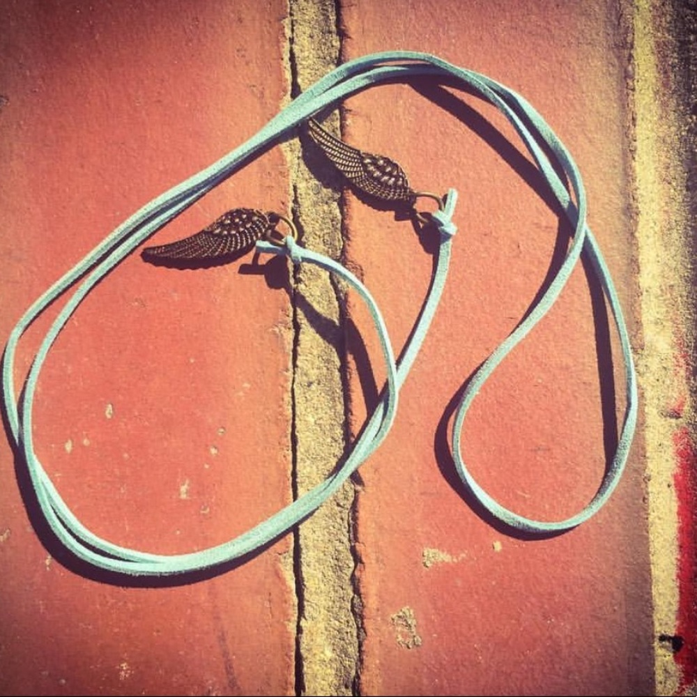Angel choker