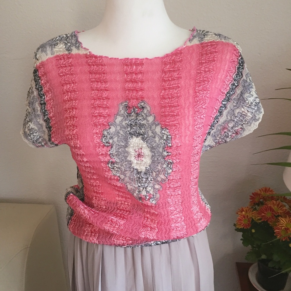 Gorgeous Pink and Grey Top
